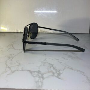 Tommy Hilfiger sunglasses aviator-preowned
